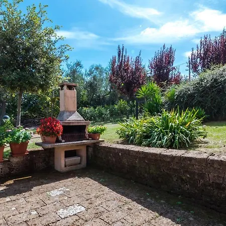 Beatrice 8 Villa